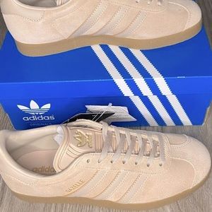 NWT Adidas | Gazelle Tan Suede